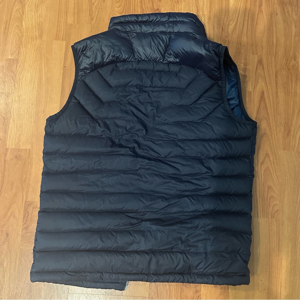 Abercrombie and Fitch Down Filled Puffer Vest with Logo - Picture 6 of 6